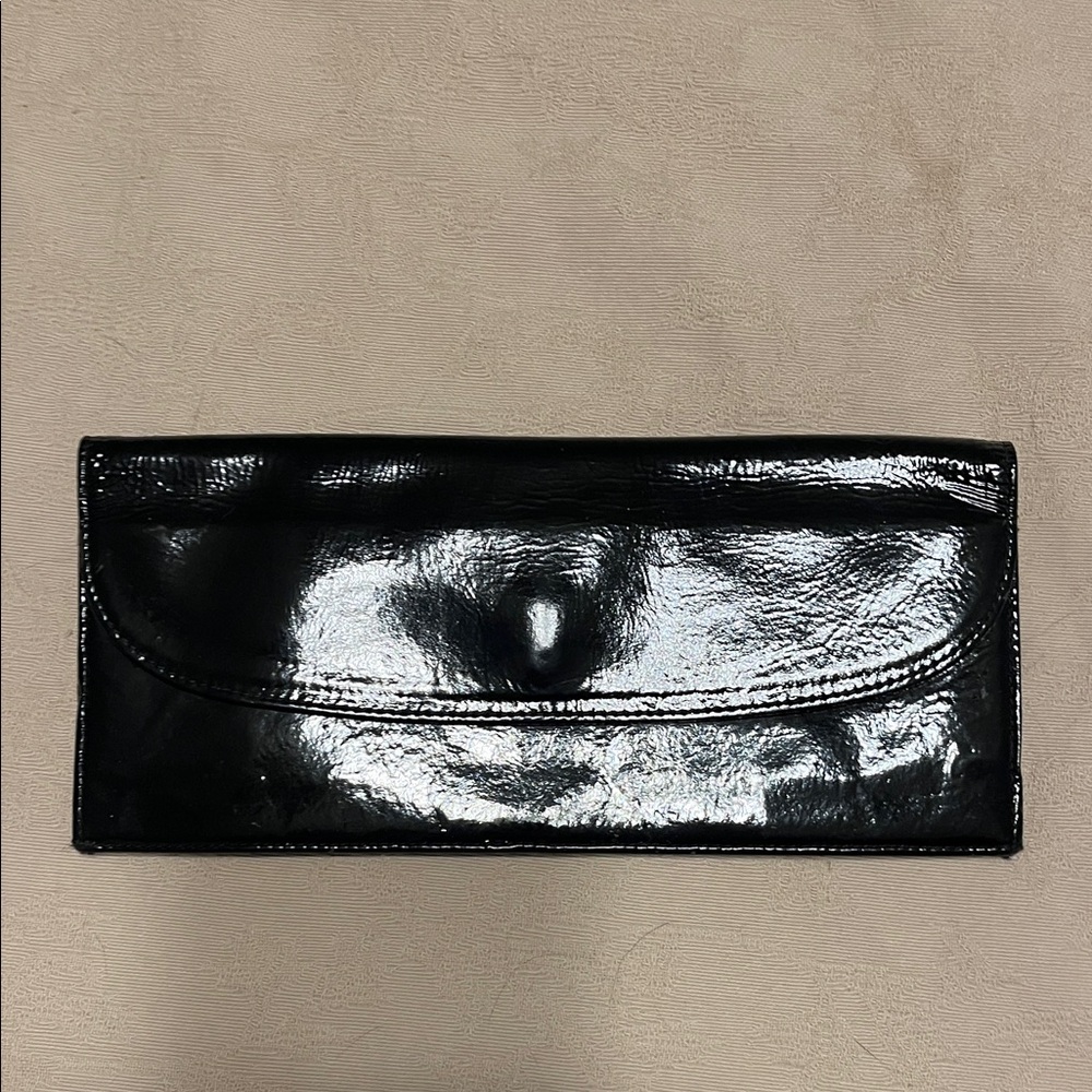 Rare Vintage Perlina patent leather clutch